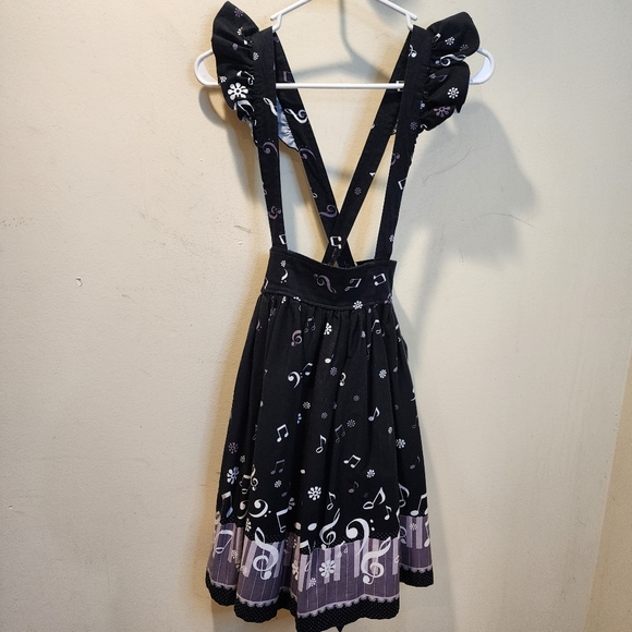 BODY LINE Girls Black Musical Note Suspender Skirt Size 40 - Picture 5 of 12